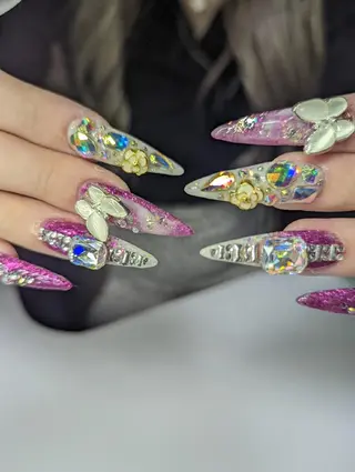 ロング クロキ 。のネイルデザイン