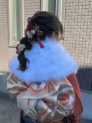 ヘアアレンジ TotalBeautysalonCURE所属・CURE 朱梨のネイルデザイン