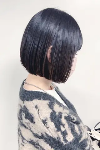 ショート morio from london所属・松岡彩華 ボブ /グレージュのヘアスタイル