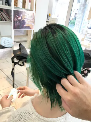 ミディアム 艶髪職人 山本隼正のヘアスタイル