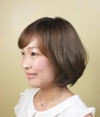 ミディアム パーマ カラー 知念 香トータル ビューティー🌷のヘアスタイル