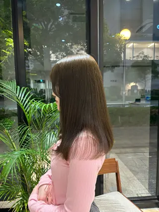 ミディアム 太田代 桃のヘアスタイル