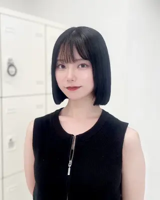 ショート カラー モテ艶韓国ヘア 🤍りんのヘアスタイル