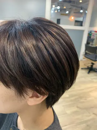 カラー 四ッ井 翔のヘアスタイル