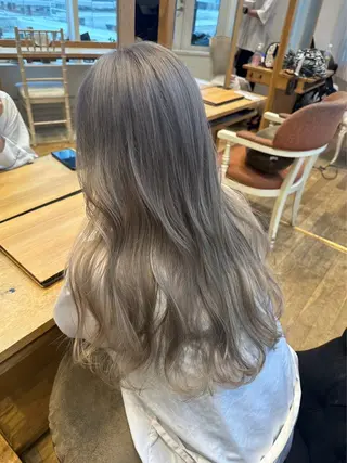 ロング カラー Jr.スタイリスト 木村愛佳のヘアスタイル