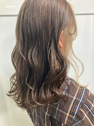 セミロング カラー 髪質改善/痛ませ ないカラー/西村航大のヘアスタイル