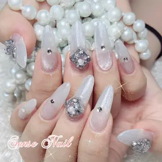キッズ マツエク・マツパ ネイル ヘアアレンジ AKO あこ💅のネイルデザイン