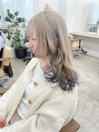 セミロング ハイトーン/レイヤー /ケアブリーチ石川治のヘアスタイル