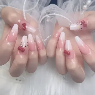 ネイル Hin Nail Osaka所属・Hin Nailsのネイルデザイン