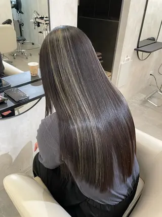 ロング 飯田 実歩(じっぽ)のヘアスタイル