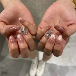 ネイル I. ARISAのネイルデザイン