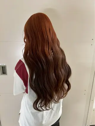 ロング ハイトーンカラー／ Akari ₊˚✧のヘアスタイル