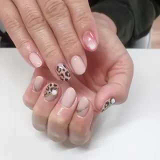 ネイル Lily Roseスタッフ一同のマツエク・マツパデザイン