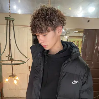 カラー パーマ メンズ メンズ特化美容師 ハスイルイのヘアスタイル
