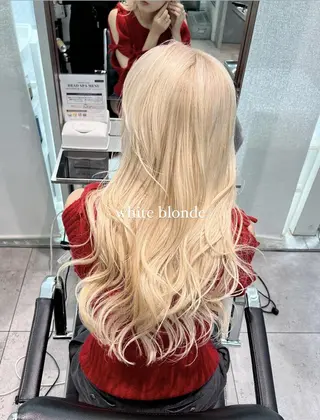 ロング カラー ayano/天神 ハイトーン/デザインのヘアスタイル