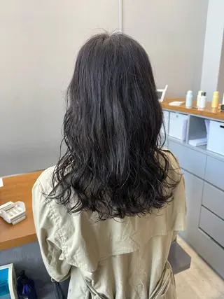 ロング パーマ エマ ピボット 中川店所属・富原崇太/ 透明感カラー/韓国風のヘアスタイル