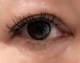 マツエク・マツパ 岡田詩織 MODE Ks松原店のヘアスタイル