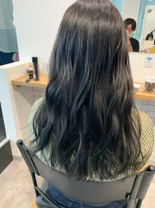 セミロング ヨシミ カズヤのヘアスタイル