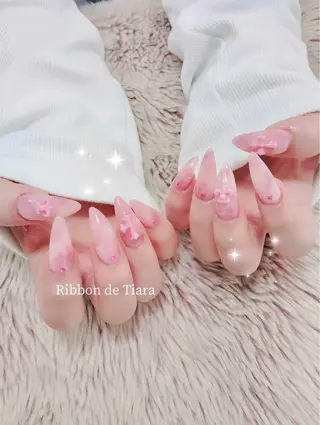 ネイル Ribbon de Tiara MAKIのネイルデザイン