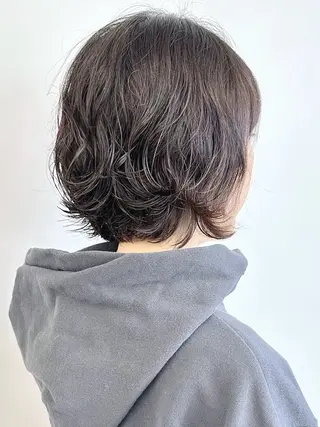 ショート パーマ とうい/くせ毛/ ショート/丸みボブのヘアスタイル