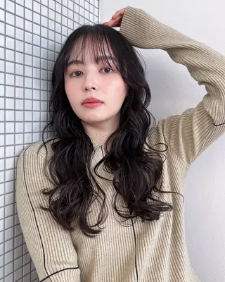 ミディアム パーマ 髪質改善カラー Unami 太田英寿のヘアスタイル