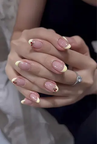 ネイル T. Leeのネイルデザイン