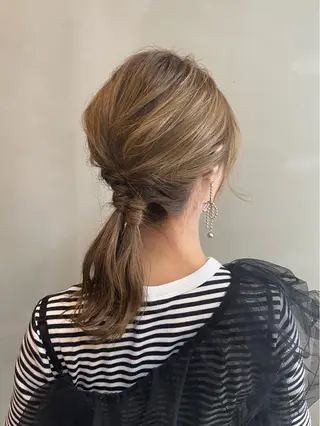 ミディアム ヘアアレンジ くすみカラー♡ Yuukaのヘアスタイル