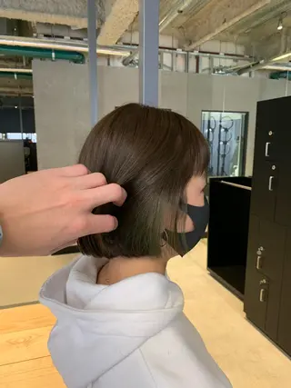 カラー リョウ/ショート /ハイトーン/八王子のヘアスタイル