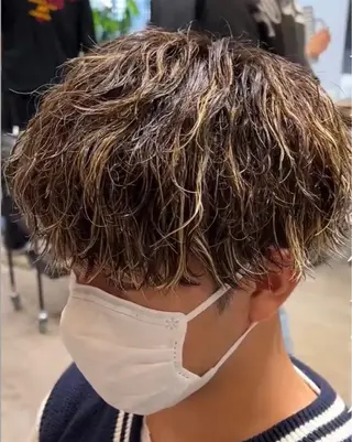 カラー パーマ メンズ 外国人風カラー職人 レオのヘアスタイル