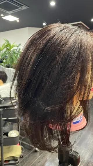 セミロング ヘアワークフラックス所属・阿久津 優希のヘアスタイル