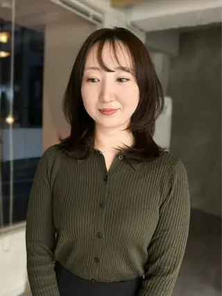 セミロング 土田 愛友のヘアスタイル