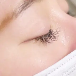 マツエク・マツパ 艶カラー🩵中久保 舞優🩵のヘアスタイル