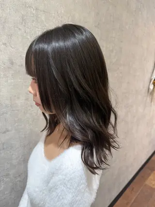 ミディアム 松本 希愛のヘアスタイル