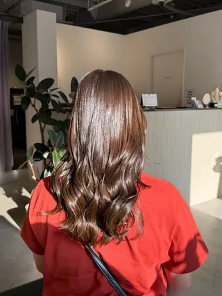 ロング 井手上 陽菜のヘアスタイル