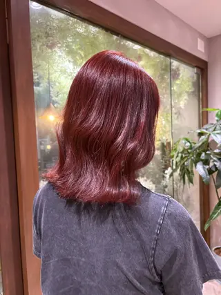 ミディアム PANOLA所属・ツ カのヘアスタイル