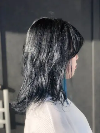 セミロング uti所属・菊池 幹のヘアスタイル