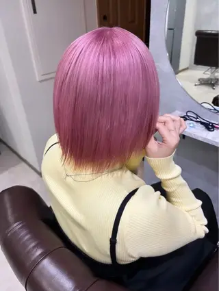 ショート カラー Himari/池袋 ハイトーンカラーのヘアスタイル