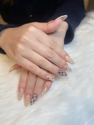 ネイル Naru Kelinailのネイルデザイン