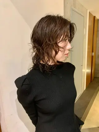 セミロング パーマ ボブ　くせ毛風パーマ 艶カラー/横山大樹のヘアスタイル