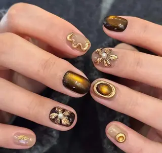 ネイル 高木 維麗絲のネイルデザイン