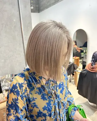 カラー Le'a  谷町🌱 ツボタホノカのヘアスタイル