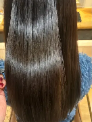 ロング カラー makoto⌇レイヤ ー⌇艶カラー🍒‎のヘアスタイル