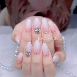 ネイル 桃香 Minaのネイルデザイン