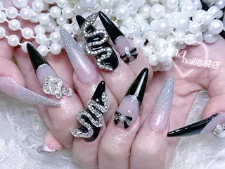 ネイル 🎀Seina 🧚🏻♀️のネイルデザイン