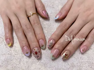 ネイル 岡本 友恵のネイルデザイン