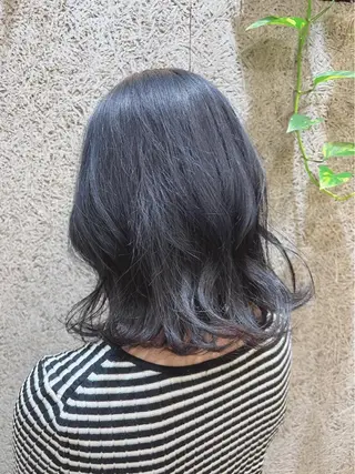 ミディアム カラー 宮原 佳苗のヘアスタイル