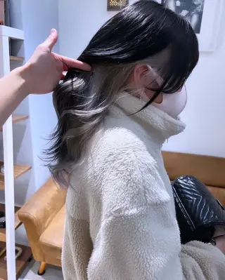 セミロング カラー Yuto 複雑履歴 /ブリーチ/エクステのヘアスタイル