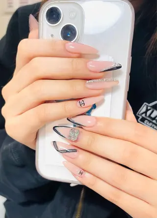 ネイル KiKO 🌻ひまわりサロンのネイルデザイン