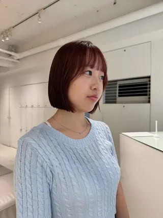 ショート カラー 髙橋一哉　ブリーチ/ ベージュカラーのヘアスタイル