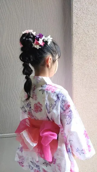 ロング ヘアアレンジ キッズ 大槻 百合子のヘアスタイル